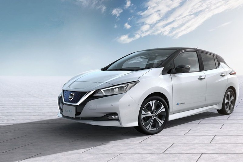 &quot;Soi&quot; xe oto dien Nissan Leaf 2018 gia chi 680 trieu dong-Hinh-18